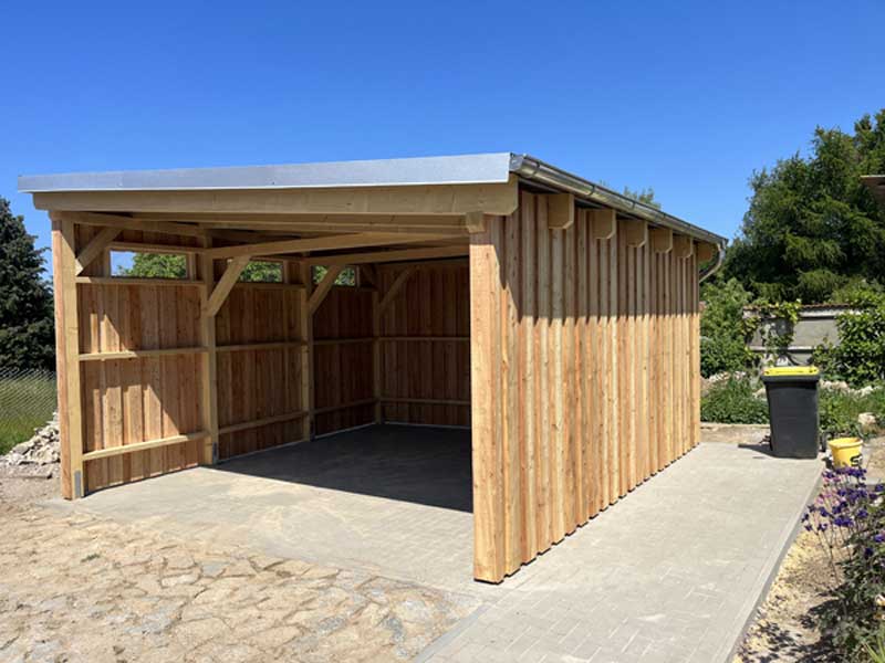 Carport mit Deckelschalung (Sägerauh)