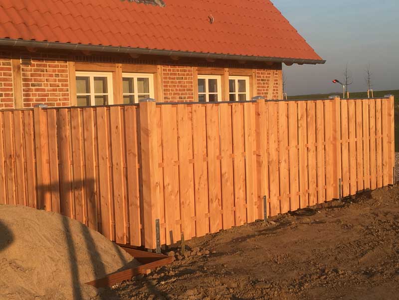 Zaun als Whirlpoolschutz