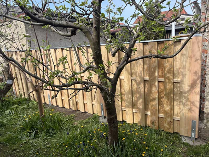 Zaun im Garten